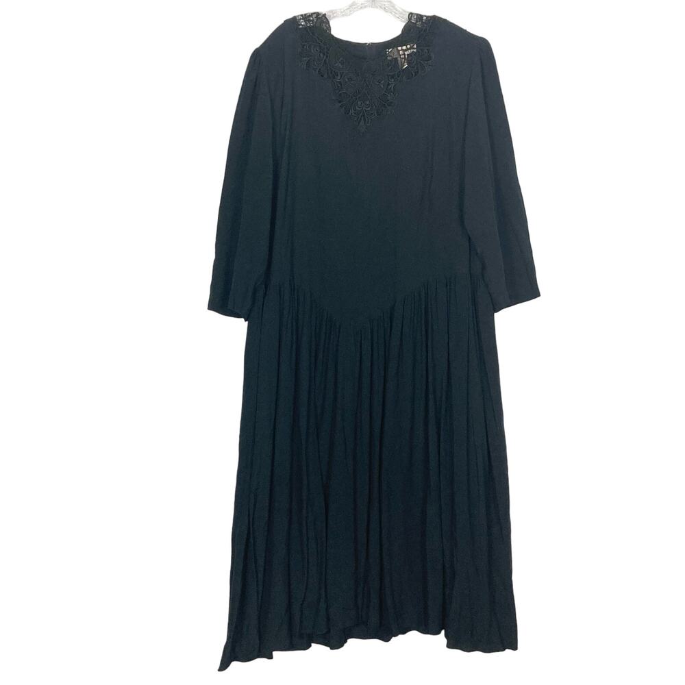 VENEZIA Dress 24 Black Crochet A-Line Pleated Puff-Long-Slev Pocket Shoulder-Pad